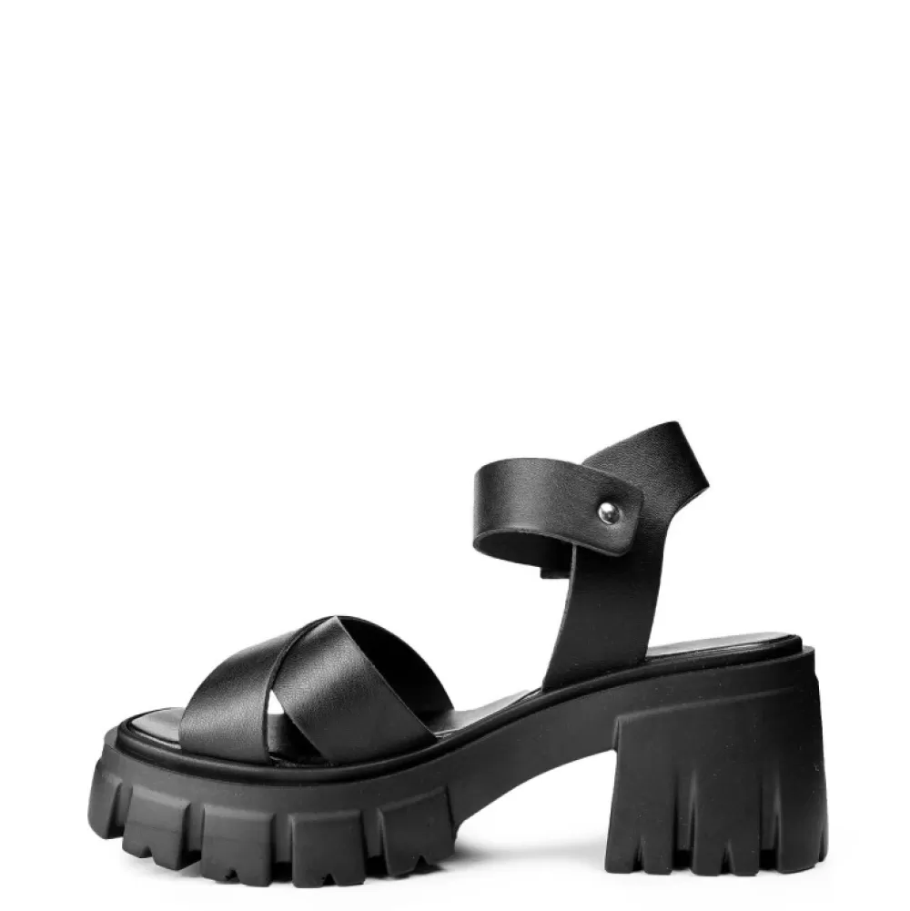 ALTERCORE Sandals< Sophia Black