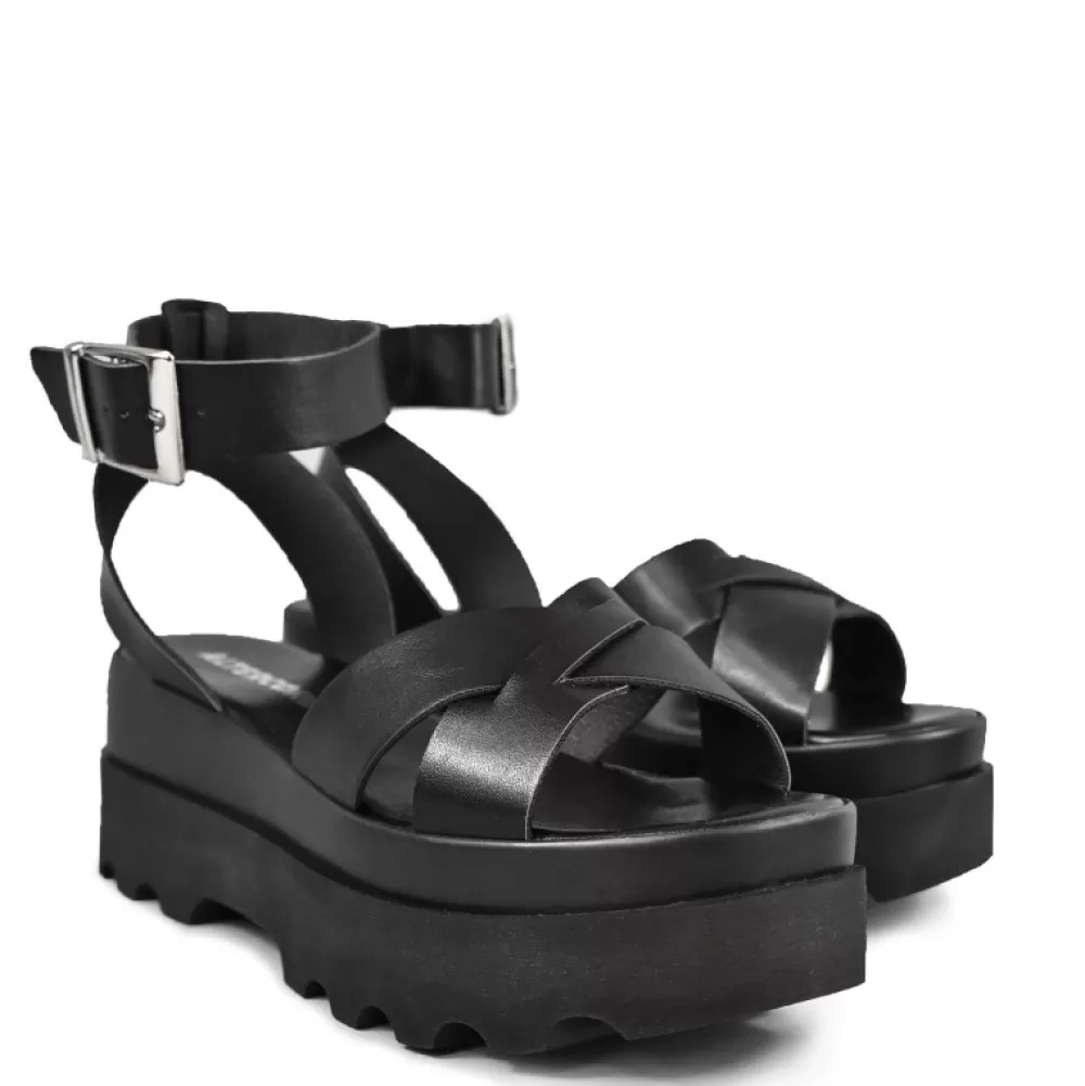 ALTERCORE Sandals< Zoe Black Sandals